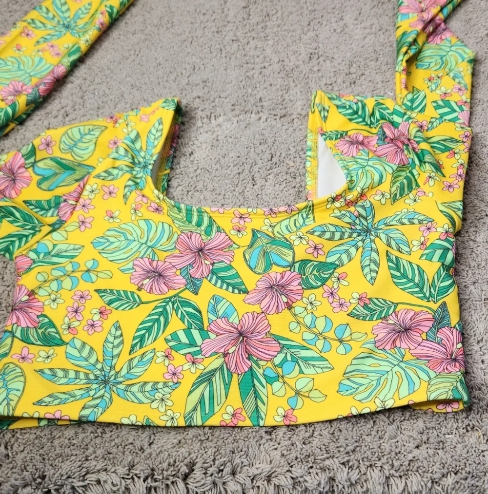 Girls' Tropics Utopia Floral Printed Rash Guard Top Only - Art Class XL (14)